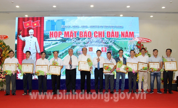 Bình Dương họp mặt báo chí đầu năm - Xuân Kỷ Hợi 2019 - Ảnh minh hoạ 4