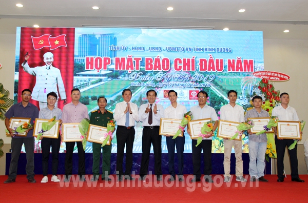 Bình Dương họp mặt báo chí đầu năm - Xuân Kỷ Hợi 2019 - Ảnh minh hoạ 5