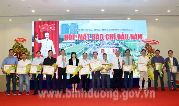 Bình Dương họp mặt báo chí đầu năm - Xuân Kỷ Hợi 2019