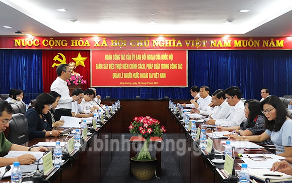 Ủy ban Đối ngoại của Quốc hội làm việc với tỉnh Bình Dương
