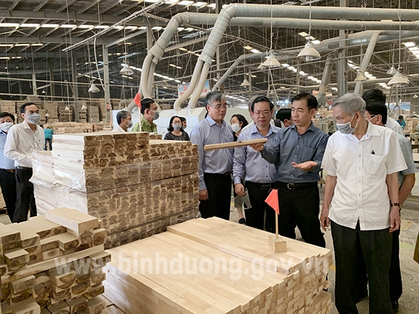 Lãnh đạo tỉnh Nghệ An thăm và làm việc với Bình Dương về hoạt động thu hút đầu tư, chế biến, xuất khẩu gỗ, và các sản từ gỗ lâm sản