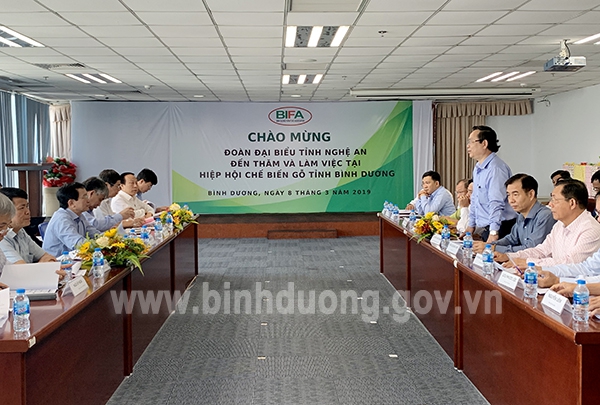 Lãnh đạo tỉnh Nghệ An thăm và làm việc với Bình Dương về hoạt động thu hút đầu tư, chế biến, xuất khẩu gỗ, và các sản từ gỗ lâm sản - Ảnh minh hoạ 2