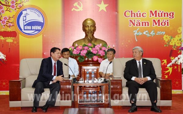 Lãnh đạo tỉnh tiếp Đoàn đại biểu tỉnh Kratie (Campuchia) đến thăm và chúc Tết