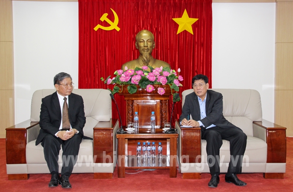 Phó Chủ tịch Thường trực UBND tỉnh Mai Hùng Dũng tiếp Tổng Lãnh sự Cộng hòa Dân chủ nhân dân Lào